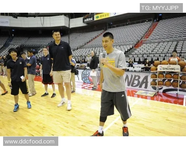 姚明的自律之路：从篮球场到人生舞台的坚持与奋斗