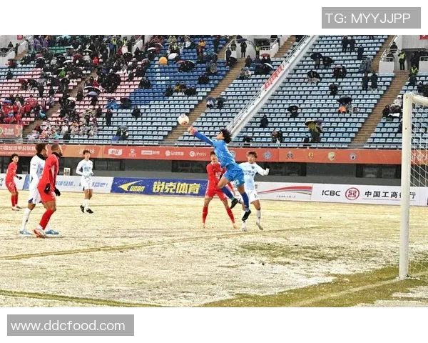 墙上贴足球明星标志点亮房间氛围让热爱足球的你倍感激情与活力 墙上贴足球明星标志点亮房间氛围让热爱足球的你倍感激情与活力