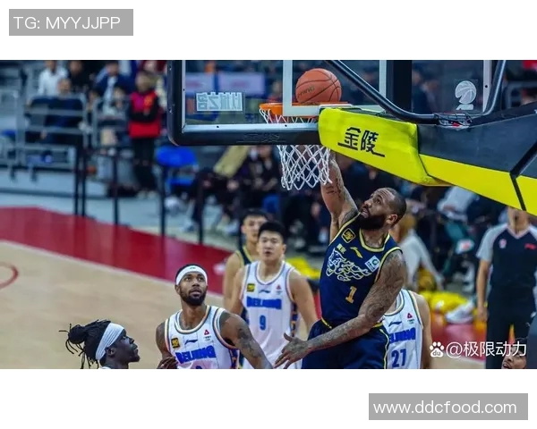 CBA精彩对决山东队迎战广州队直播全程回顾与分析