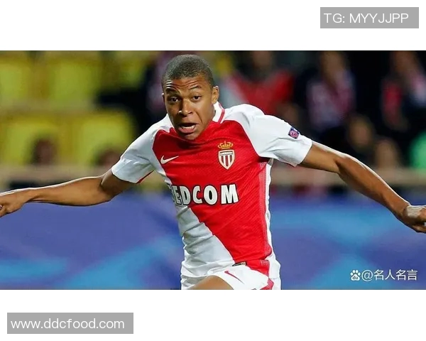 年幼足球明星的崛起与成就盘点探索年轻球员的未来潜力与发展之路 年幼足球明星的崛起与成就盘点探索年轻球员的未来潜力与发展之路